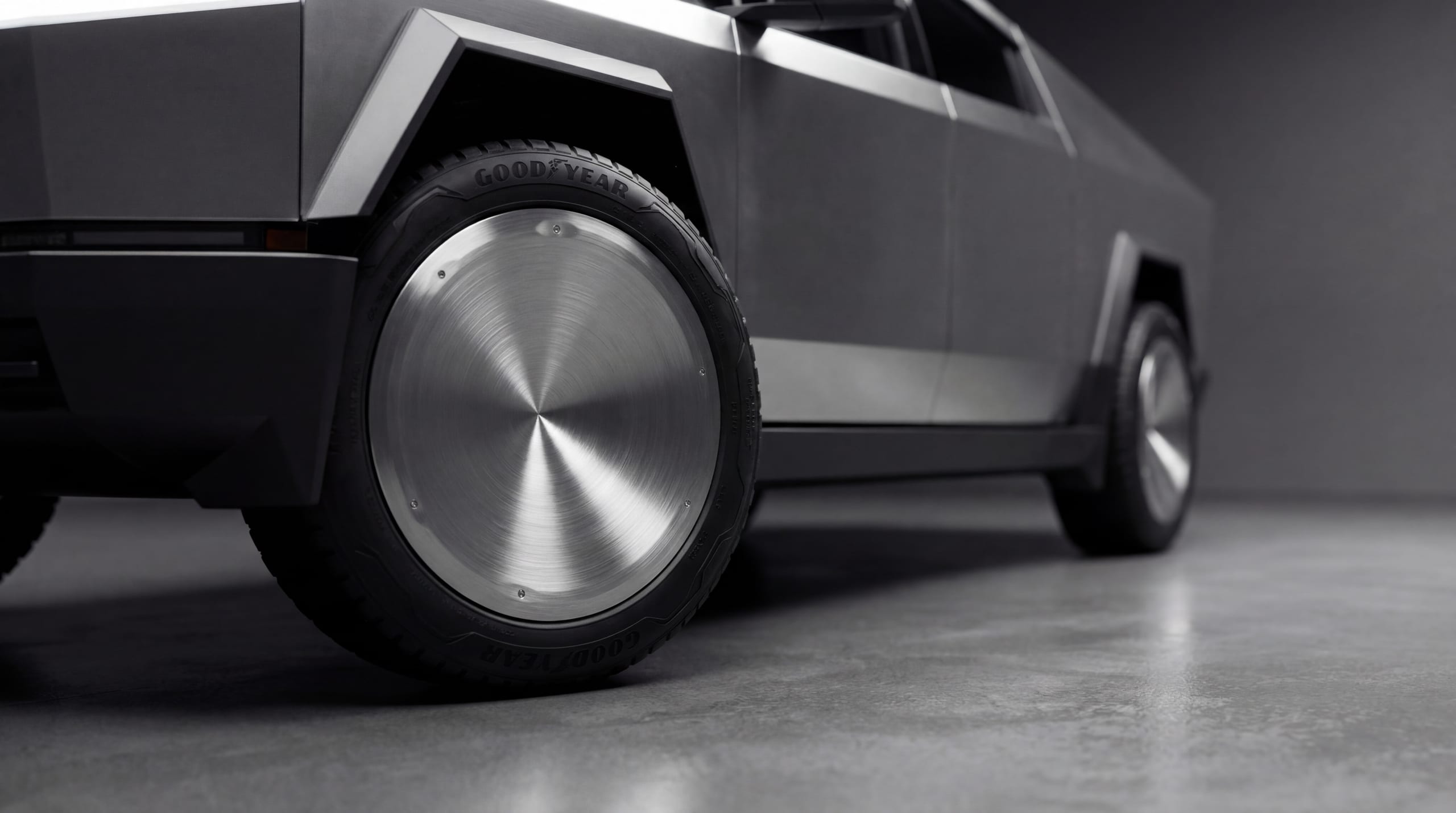 Cybertruck with Xolaris Umbra · 22” · Brushed Aluminum · Detail (render)