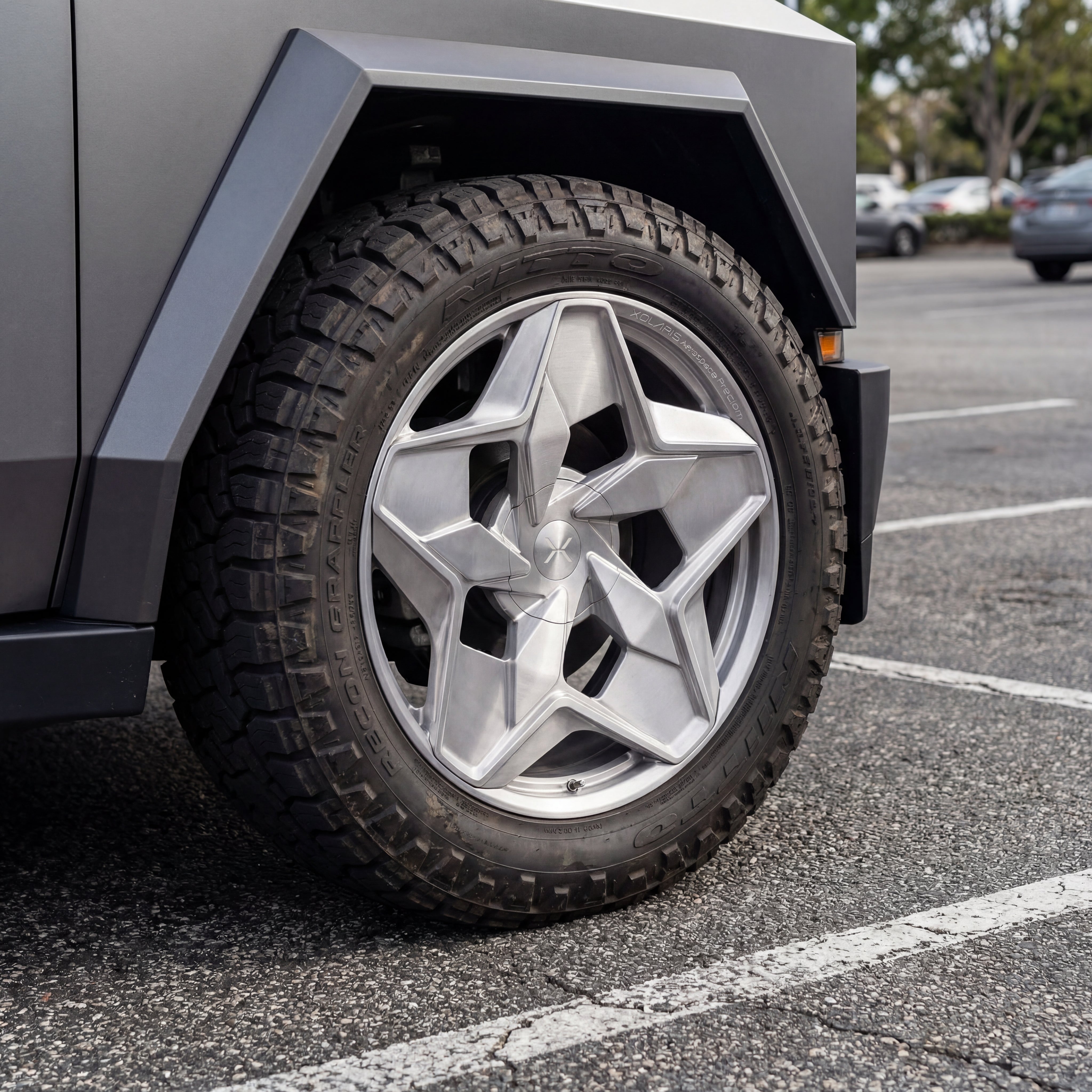 Brushed Aluminum